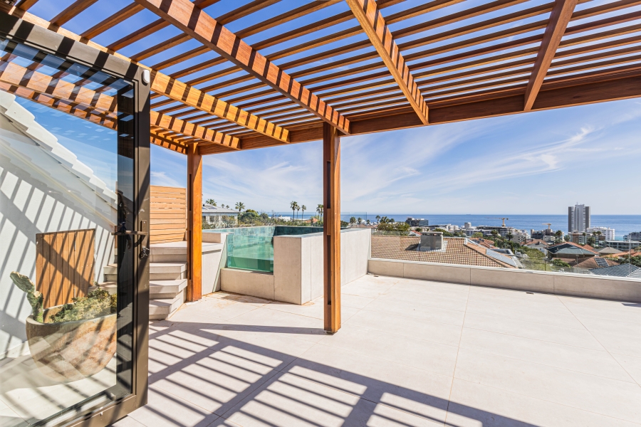3 Bedroom Property for Sale in Fresnaye Western Cape